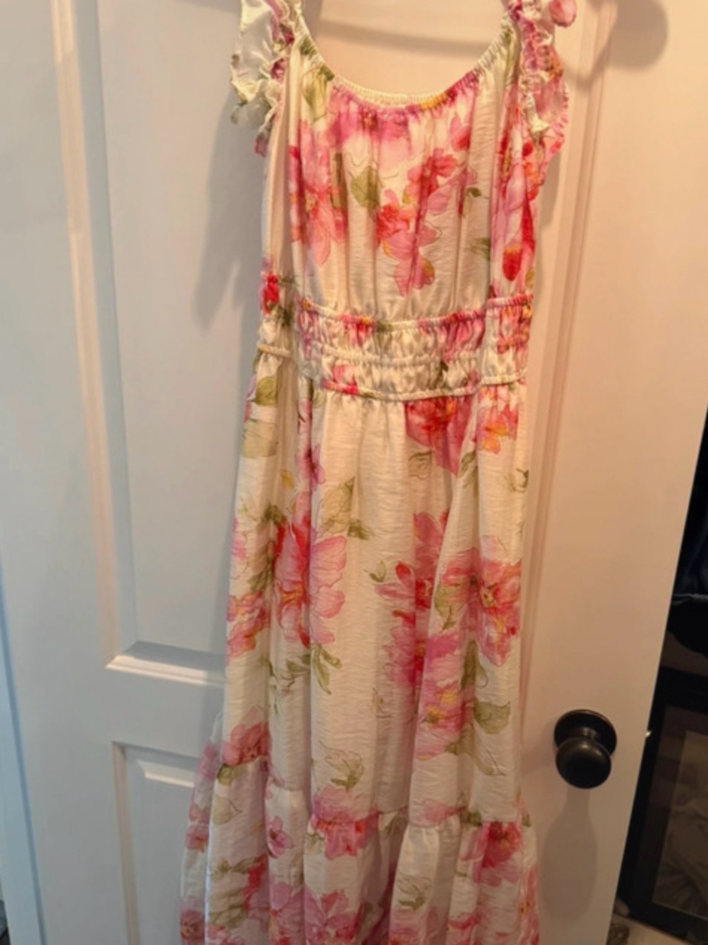 MELLODAY Cream Maxi Dress with Pink Floral Print